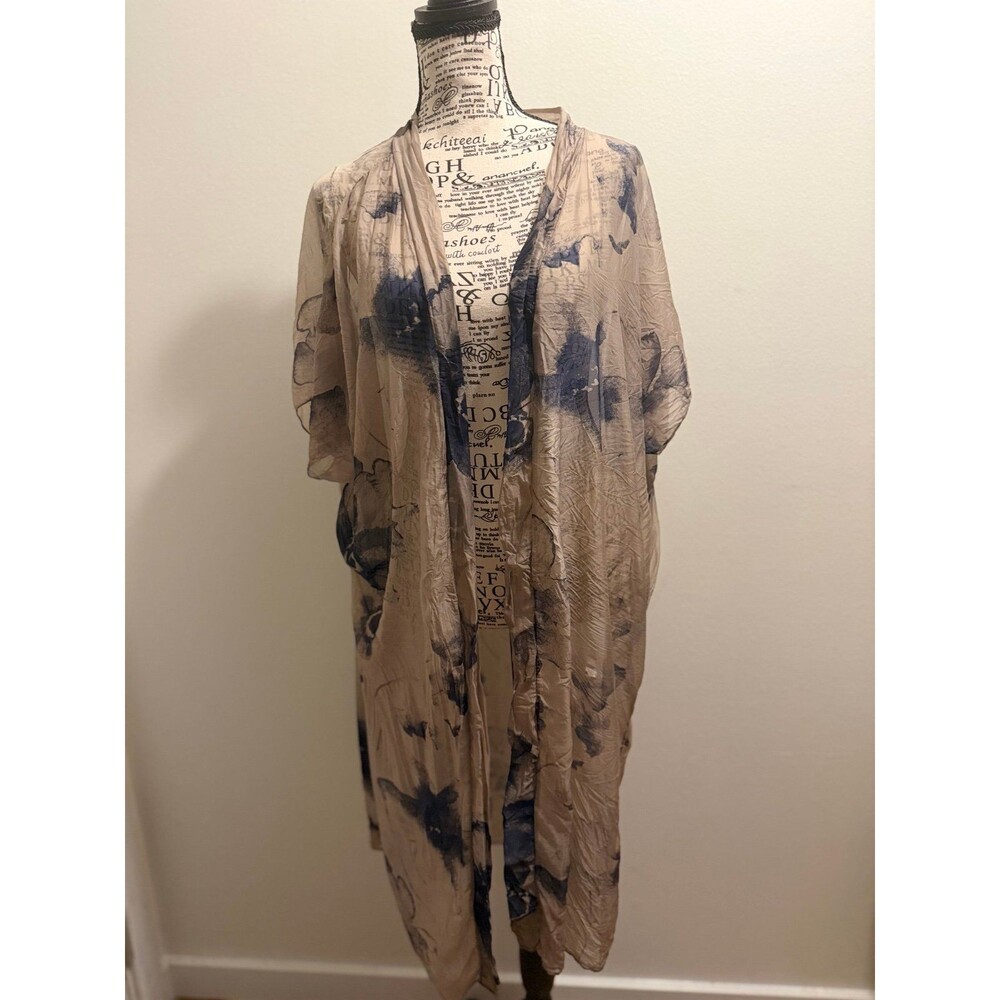 Polita Long Silk Blend vintage style Kimono Beige Blue Abstract Print
